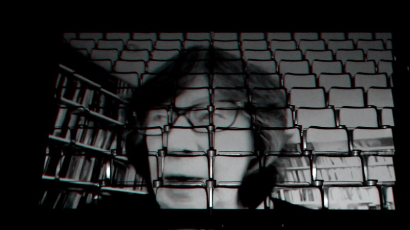 LAURA MULVEY ANAGLIF 25